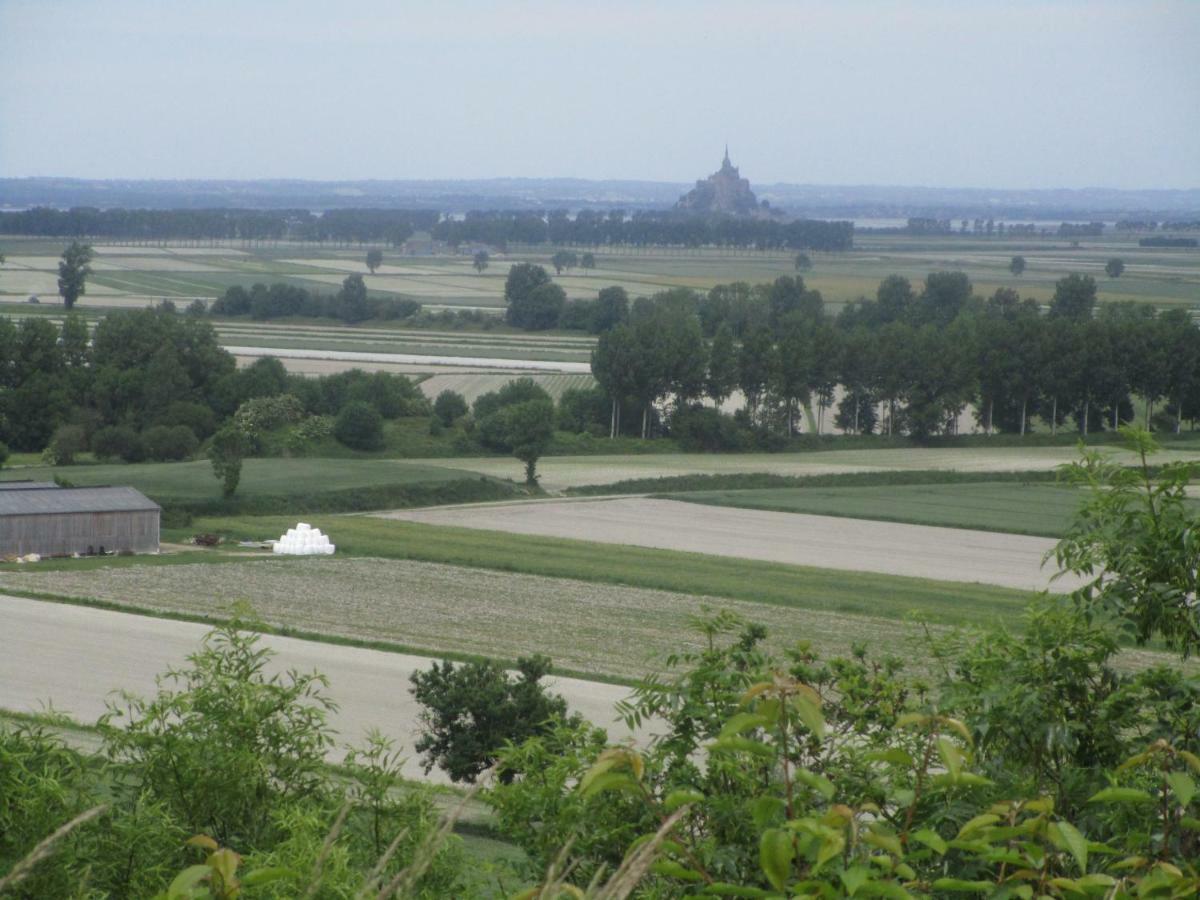 Maison proche Mont St Michel et St Malo Roz-sur-Couesnon Zimmer foto